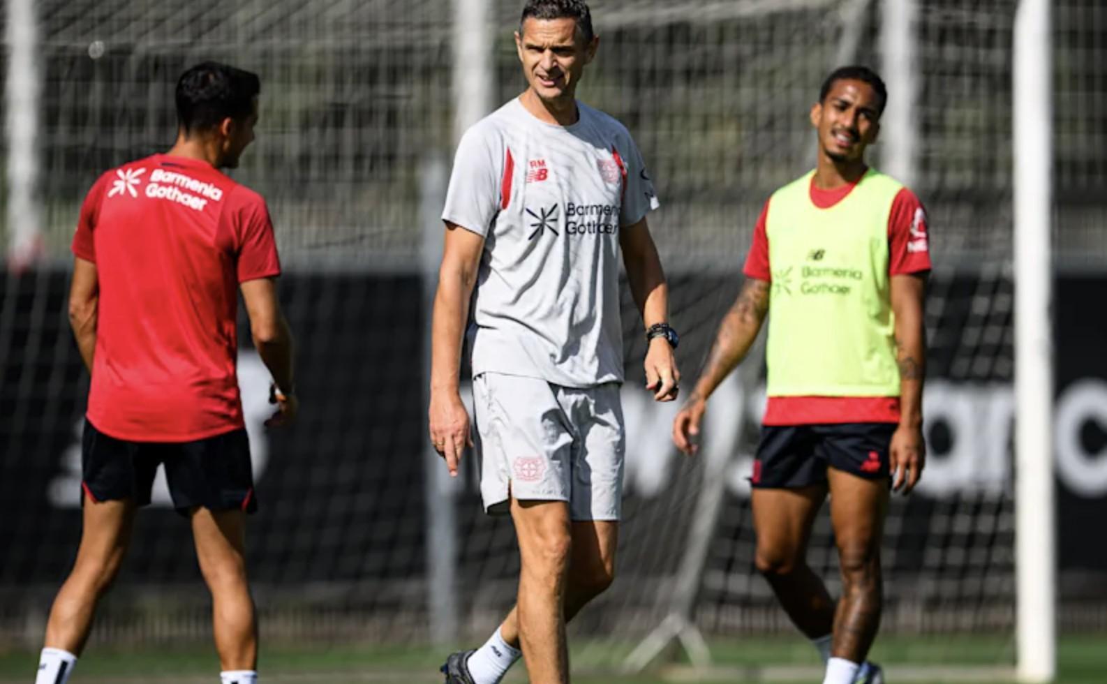 图片报：若战法鹰前药厂未找到新帅，助教迈耶可能会临时带队